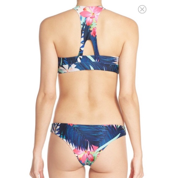 Stone Fox La Jolla cut out one piece NWOT medium - Picture 2 of 3